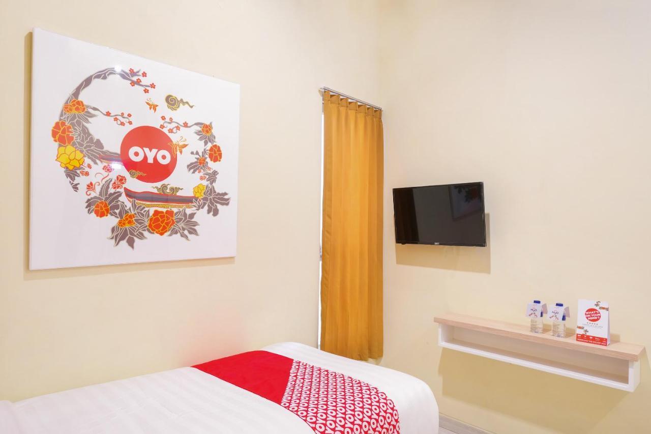 Super Oyo 90033 Dehome Family Melati Eksteriør billede